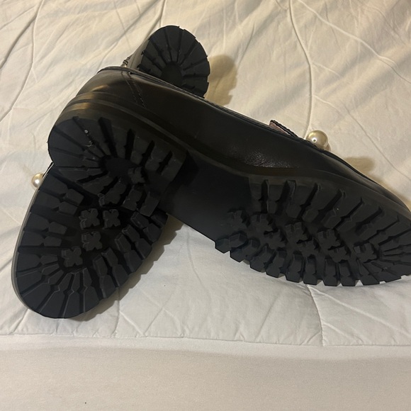 Kate spade black posh pearl loafer Size 8B - Picture 8 of 12